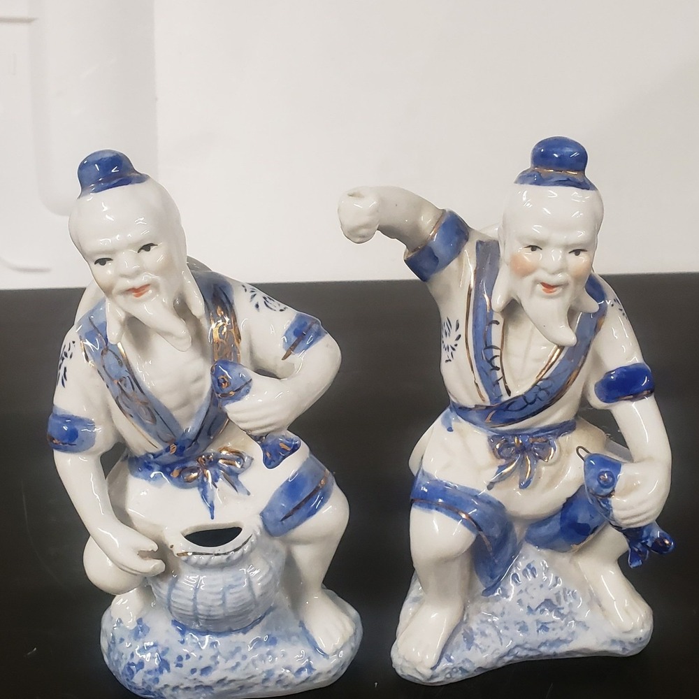 VTG Blue White Porcelain Chinese Wise Men Fishermen Figurines Gold Gilt Set of 2